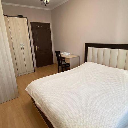 Comfortable 2-Br For 4 地拉那 外观 照片