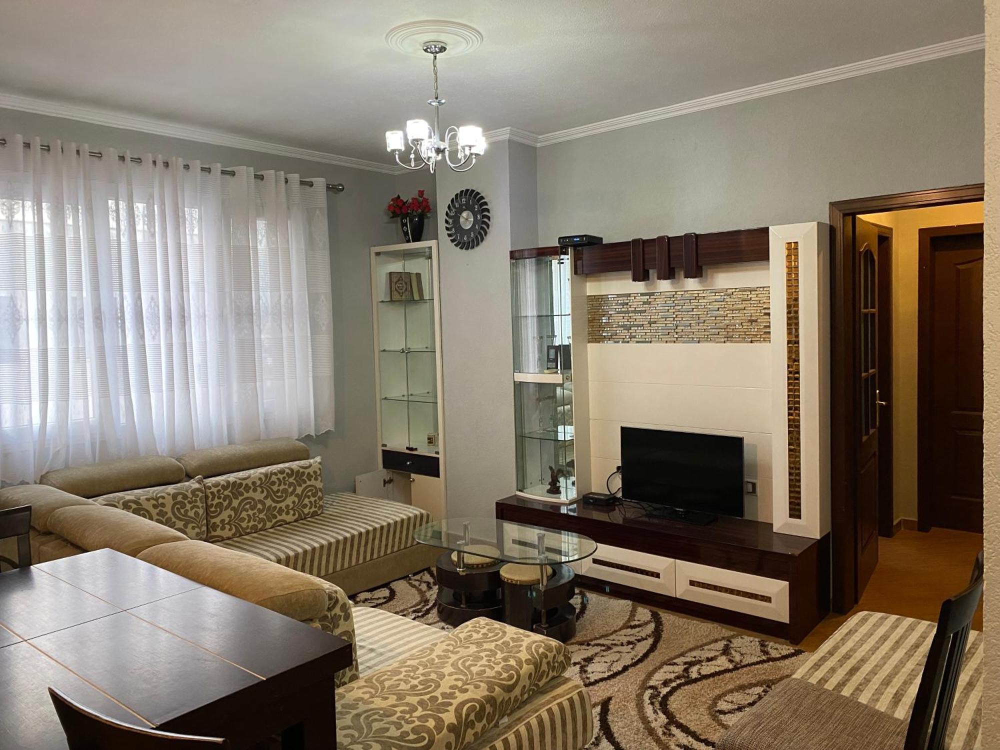 Comfortable 2-Br For 4 地拉那 外观 照片