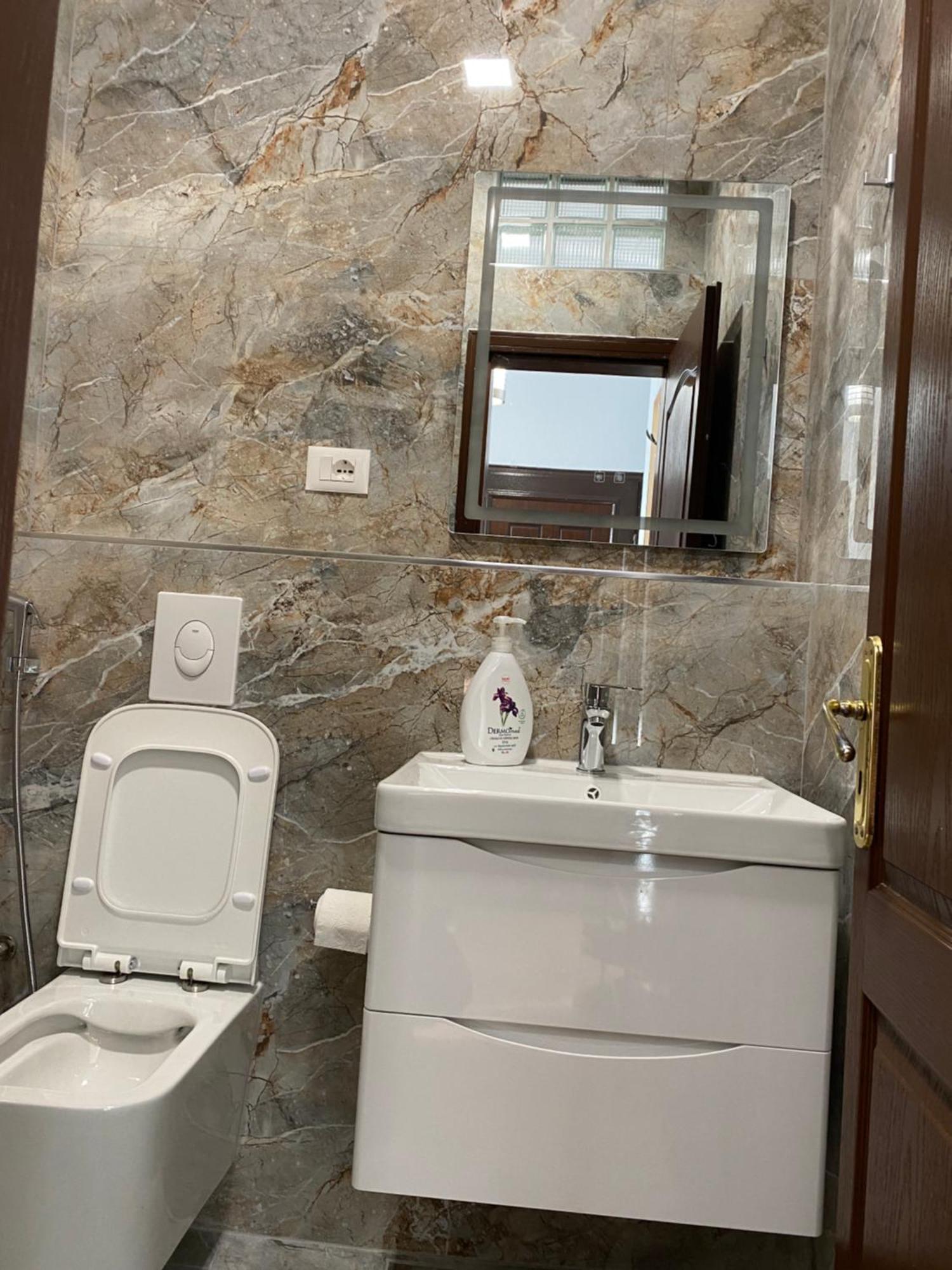 Comfortable 2-Br For 4 地拉那 外观 照片